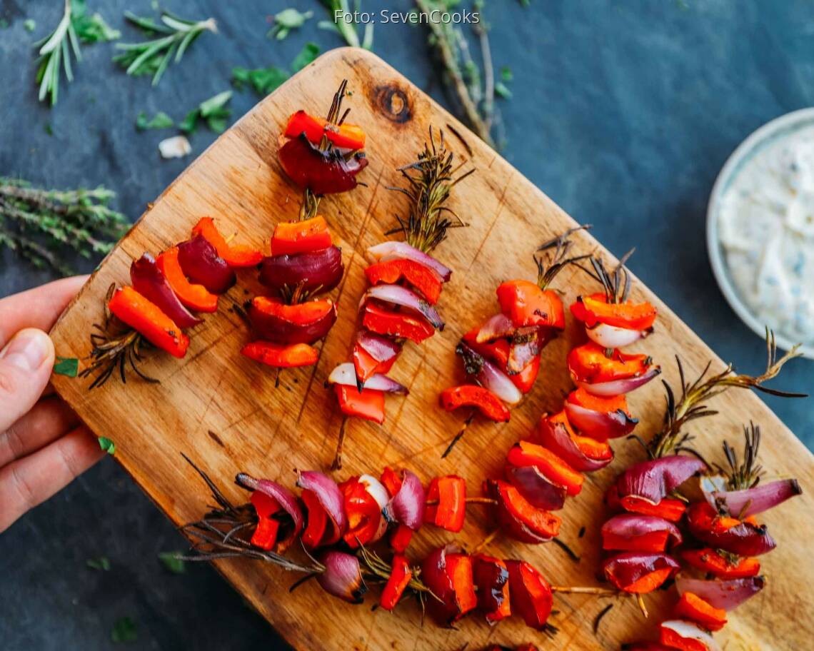Veganes Rezept: Rosmarin-Paprika-Spieße 1