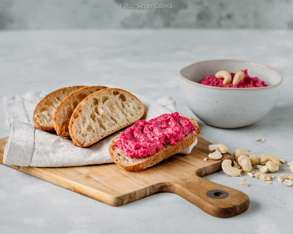 Veganes Rezept: Rote-Bete-Cashew-Aufstrich 3