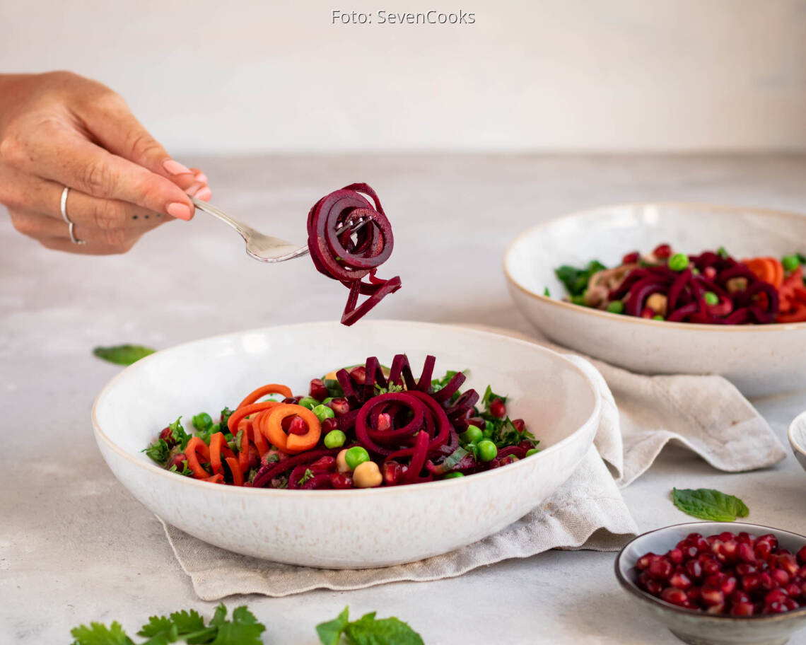 Veganes Rezept: Rote-Bete-Zoodles-Salat 3