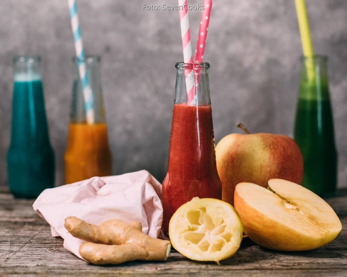 Veganes Rezept: Roter Ingwer Shot mit Beeren und Apfel_3
