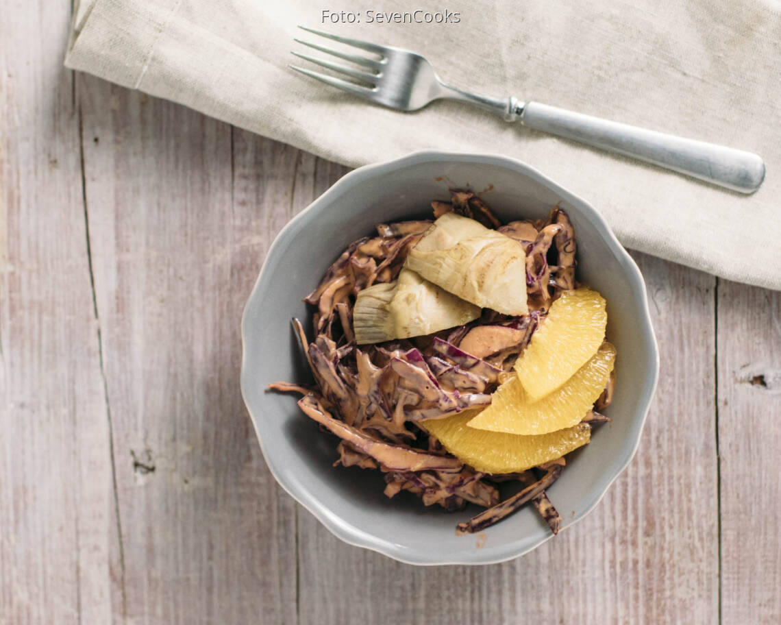 Veganes_Rezept:_Rotkohlsalat_mit_Tahin_Dressing_4