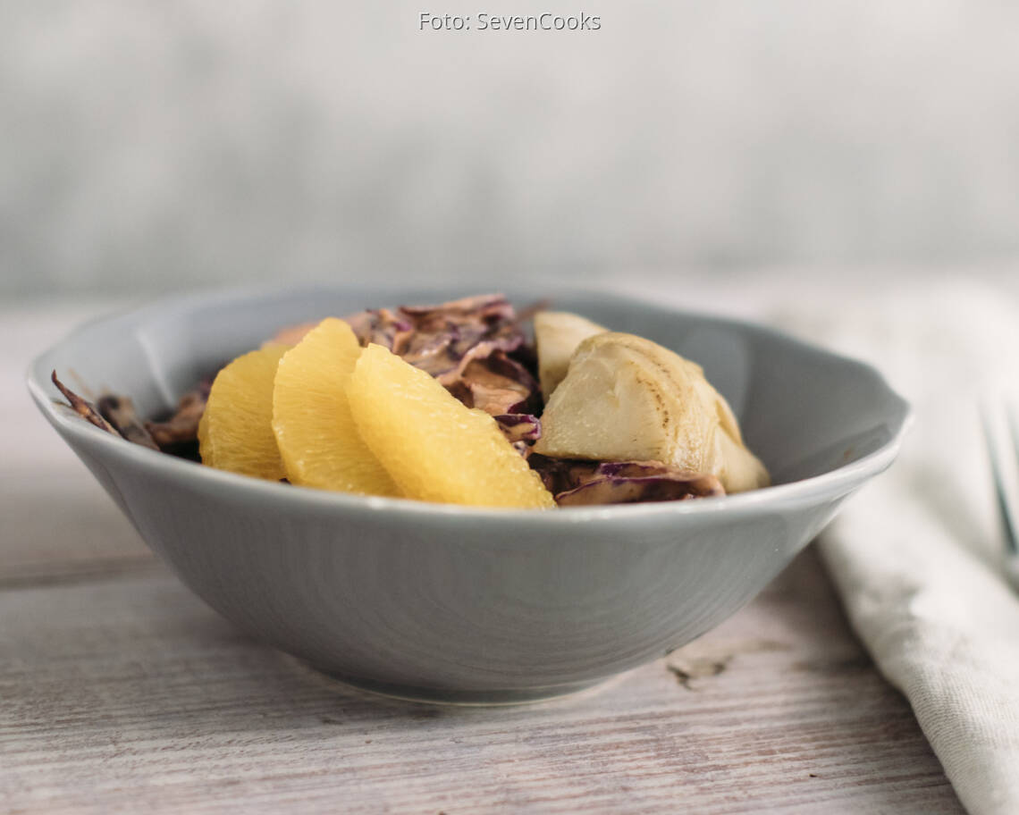 Veganes Rezept: Rotkohlsalat mit Tahin-Dressing 2