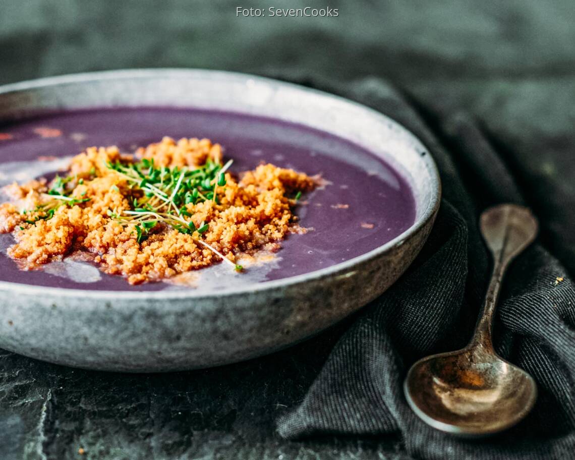 Veganes_Rezept:_Rotkohlsuppe_neu 3