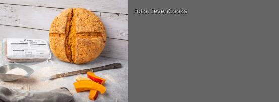 Rezeptbild für "Saftiges Weizenmischbrot mit Kürbis"