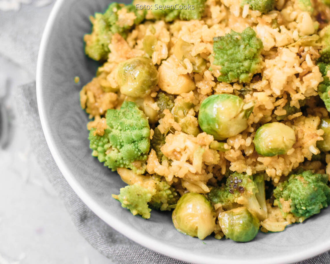 Veganes_Rezept:_Schnelle_asiatische_Reispfanne_neu 3