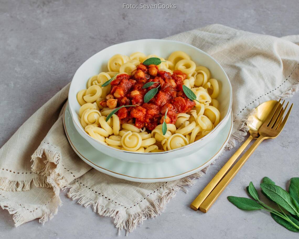 Veganes Rezept: Schnelle Kichererbsen-Pasta 1