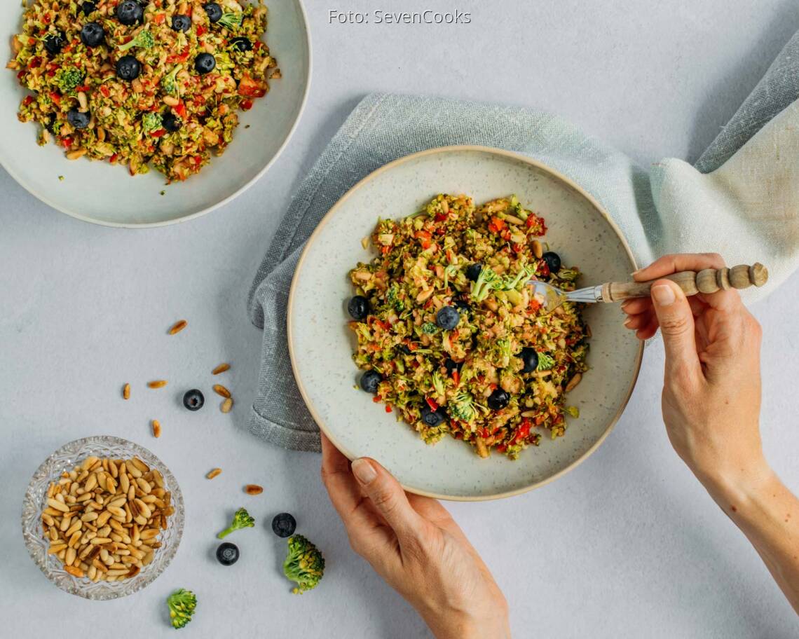 Veganes Rezept: Schneller Brokkoli-Salat aus dem Mixer 3