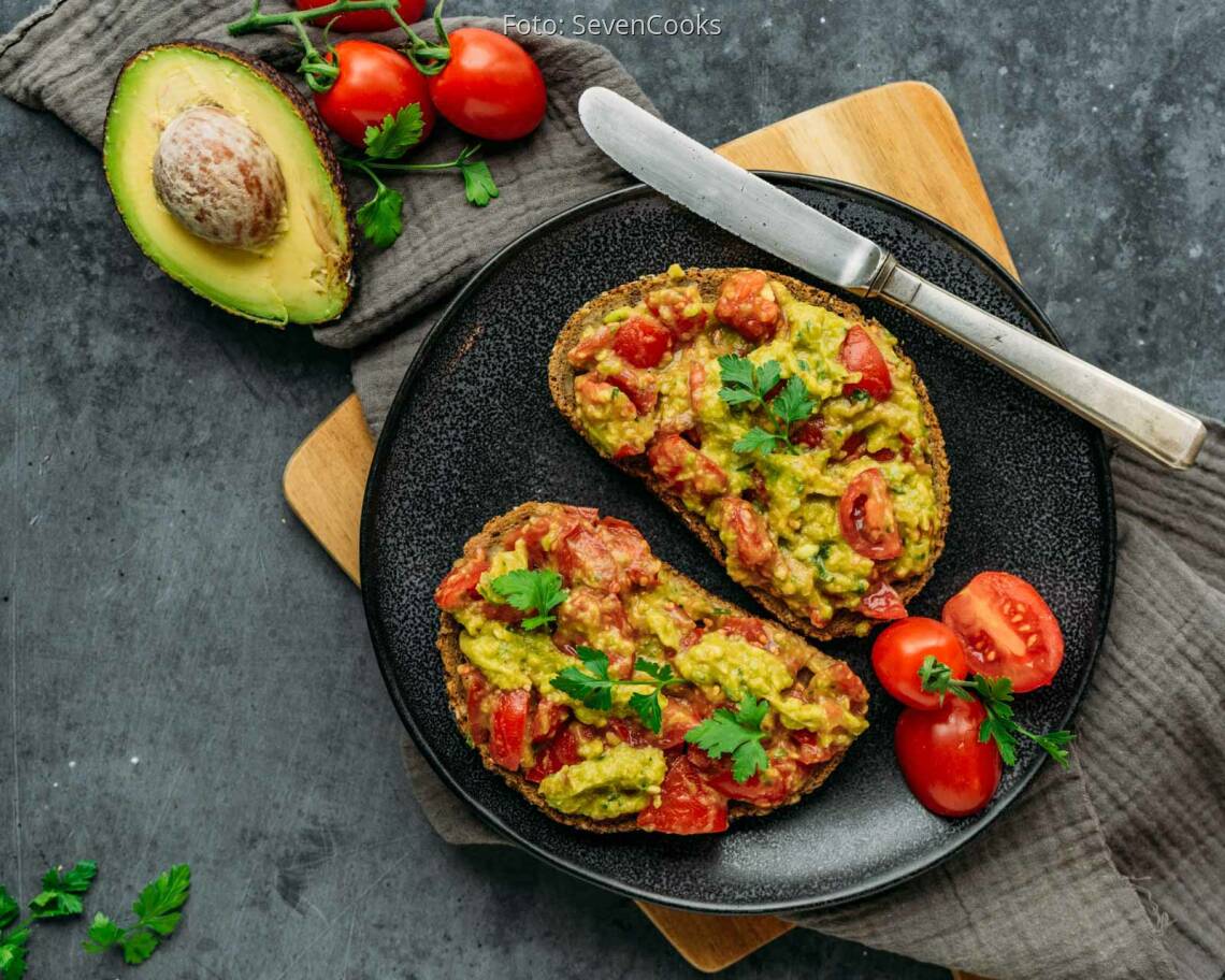 Veganes Rezept: Schnelles Avocado-Brot 2