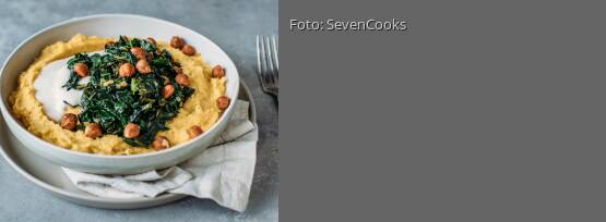 Rezeptbild für "Schwarzkohl an cremiger Polenta"