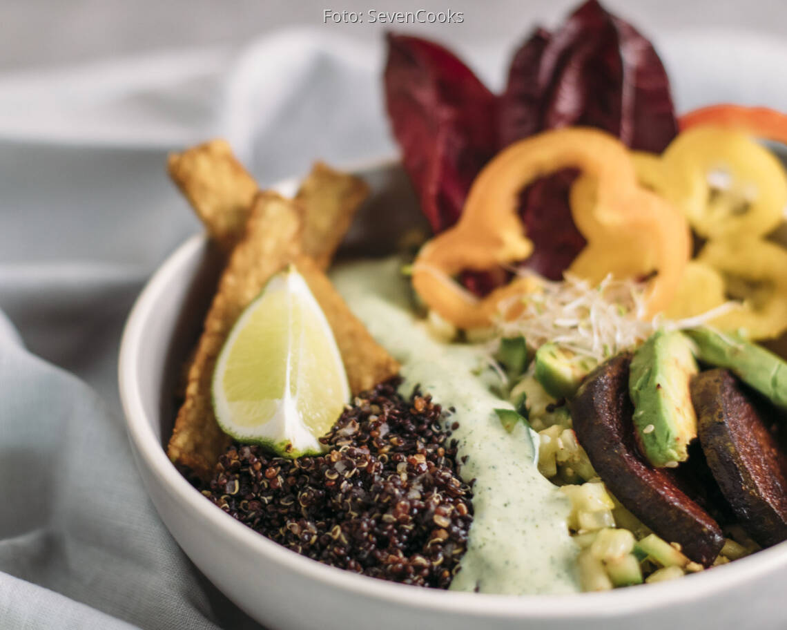 Veganes Rezept: Südamerikanische Quinoa-Bowl