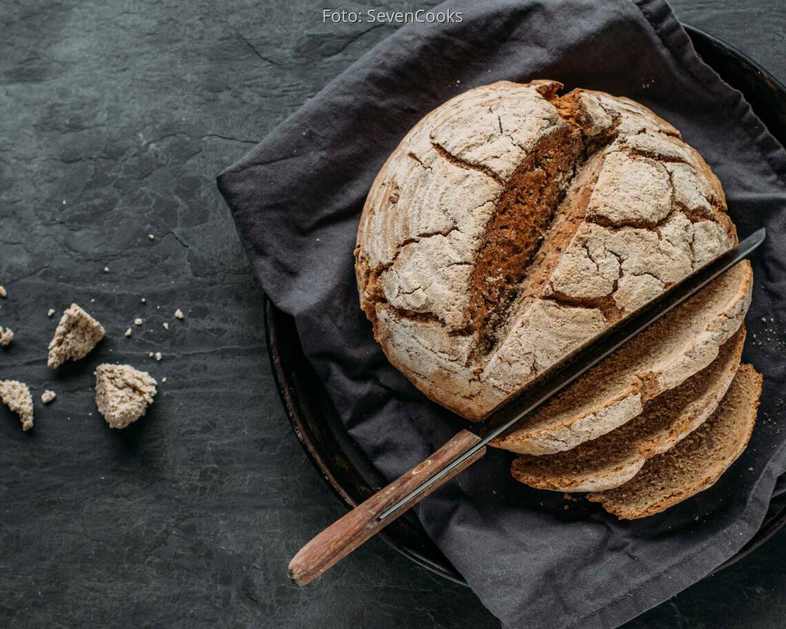 Veganes Rezept: Selbstgebackenes Sauerteigbrot 3