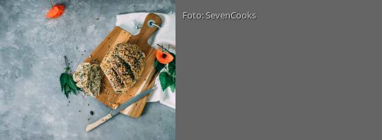 Rezeptbild für "Selbstgemachtes Brennnesselbrot"