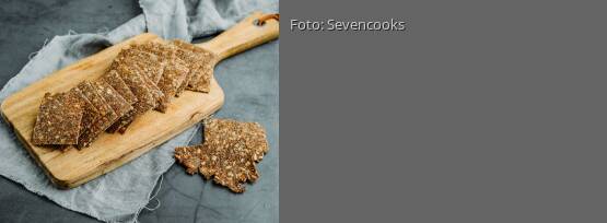 Rezeptbild für "Selbstgemachtes Knäckebrot"