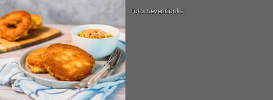 Rezeptbild für "Sellerieschnitzel mit Rhabarbersalat"