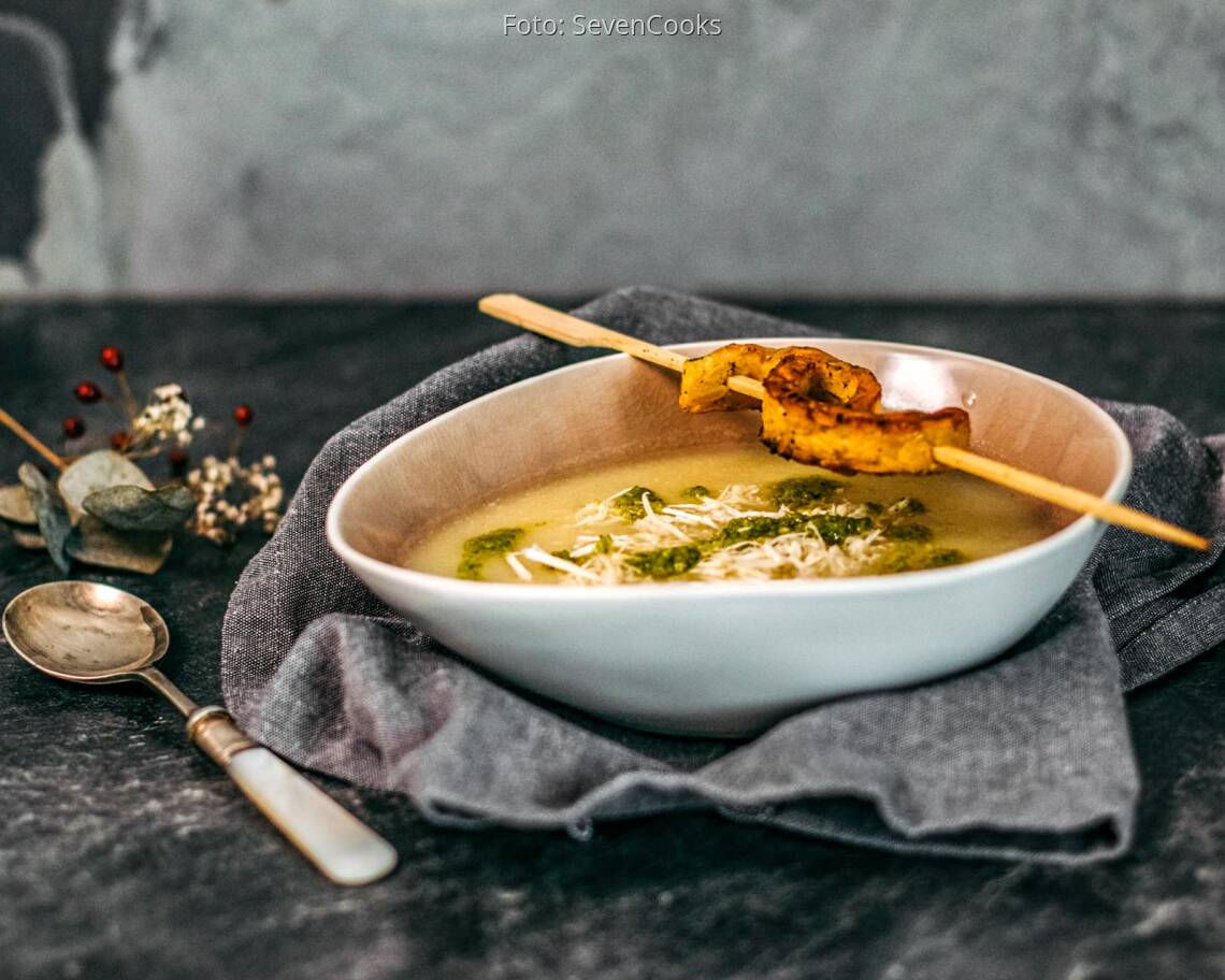 Veganes_Rezept:_Selleriesuppe_mit_Tempeh_Sticks_neu 3