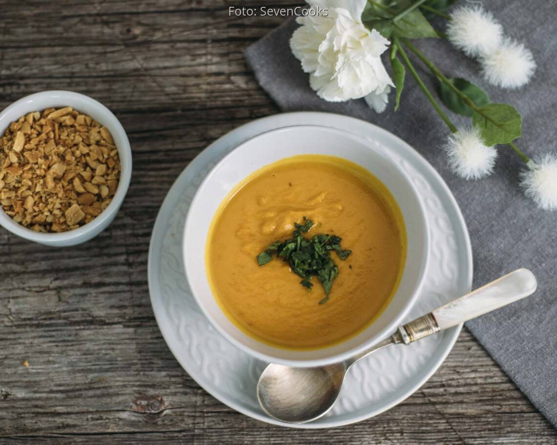 Veganes Rezept: Süßkartoffel-Erdnuss-Suppe 2