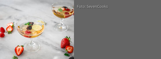Rezeptbild für "Sommerbeeren Sangria"