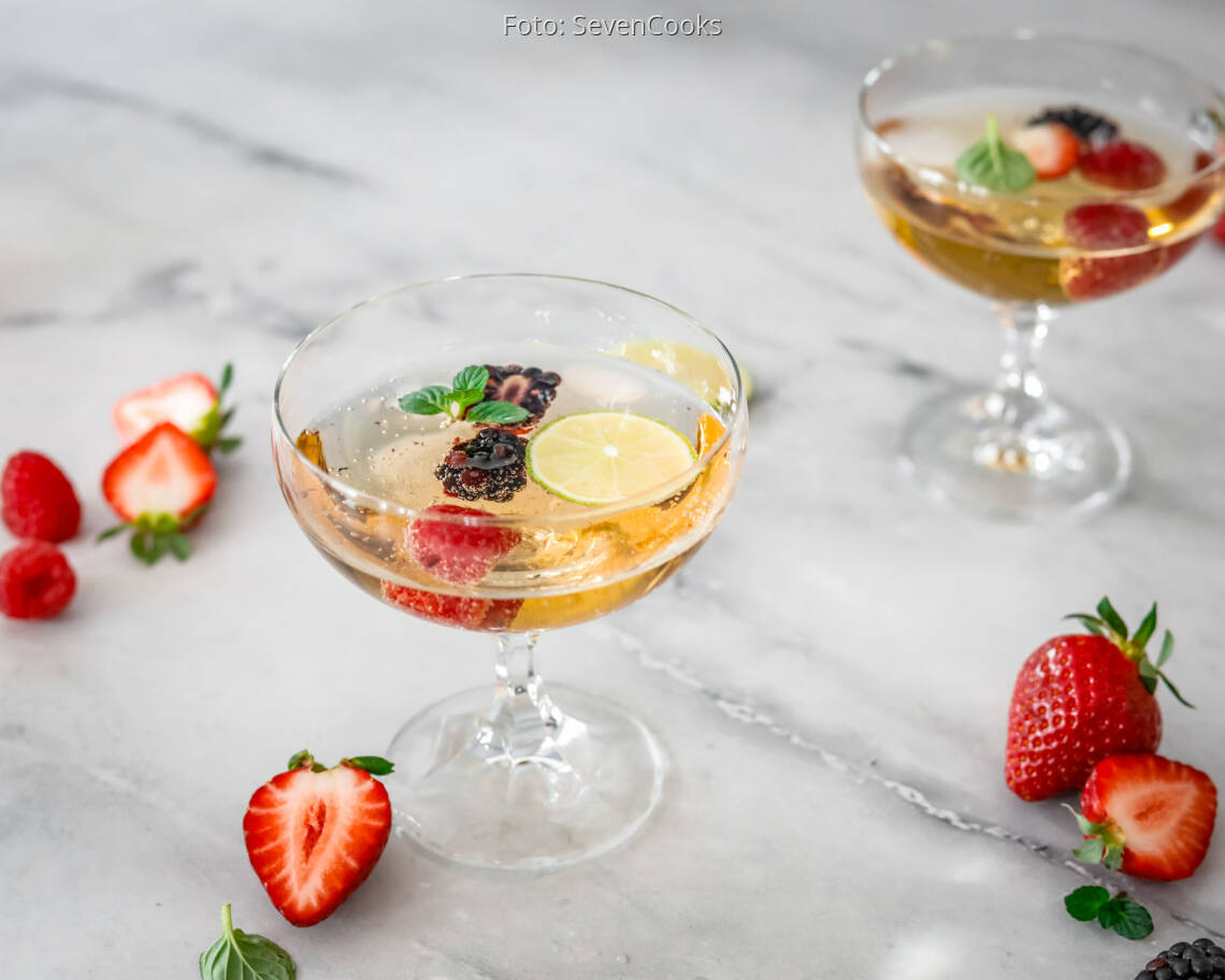 Veganes Rezept: Sommerbeeren Sangria 1