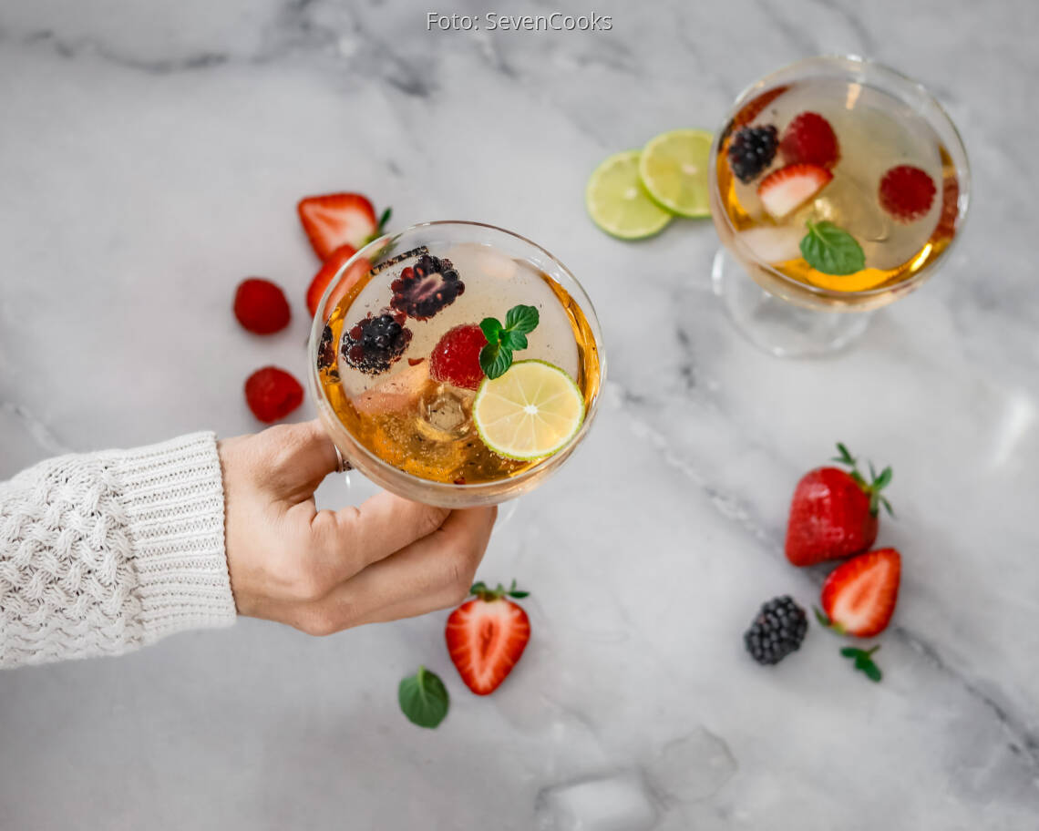 Veganes Rezept: Sommerbeeren Sangria 3