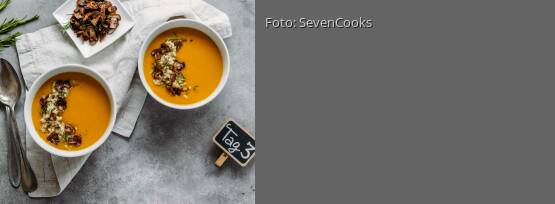 Rezeptbild für "Soulfood Meal-Prep 3: Fruchtige Kürbissuppe mit Graupen-Pilz-Topping"