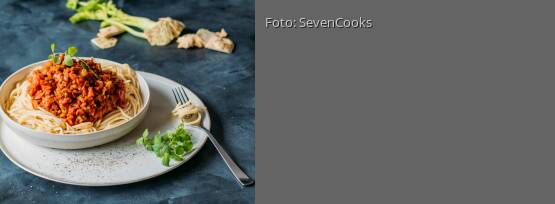 Rezeptbild für "Spaghetti mit Selleriebolognese"