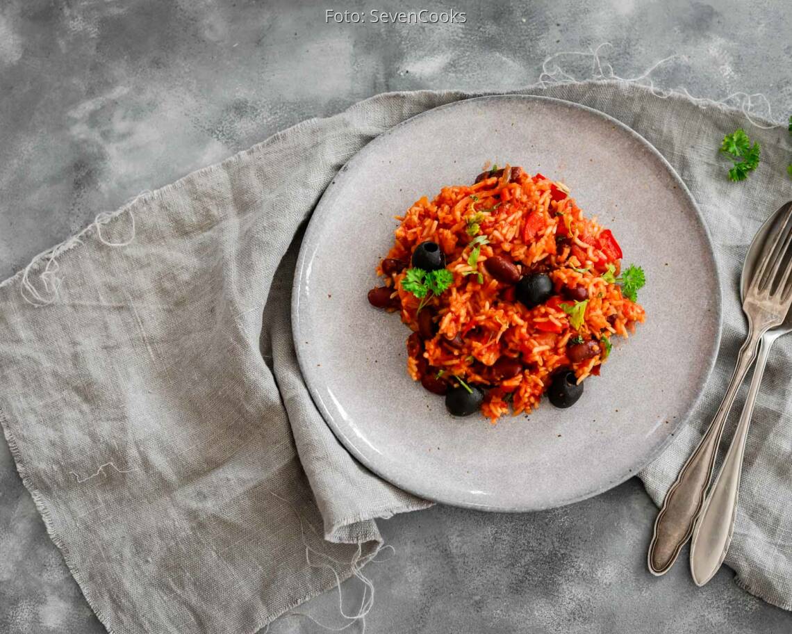 Veganes Rezept: Spanischer Reis mit Bohnen 2