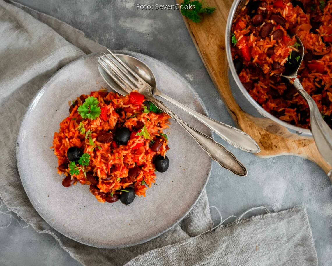 Veganes Rezept: Spanischer Reis mit Bohnen 3
