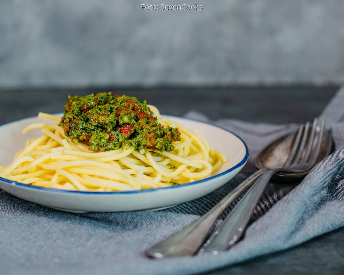 Veganes Rezept: Spinat Pesto mit Spaghetti 3