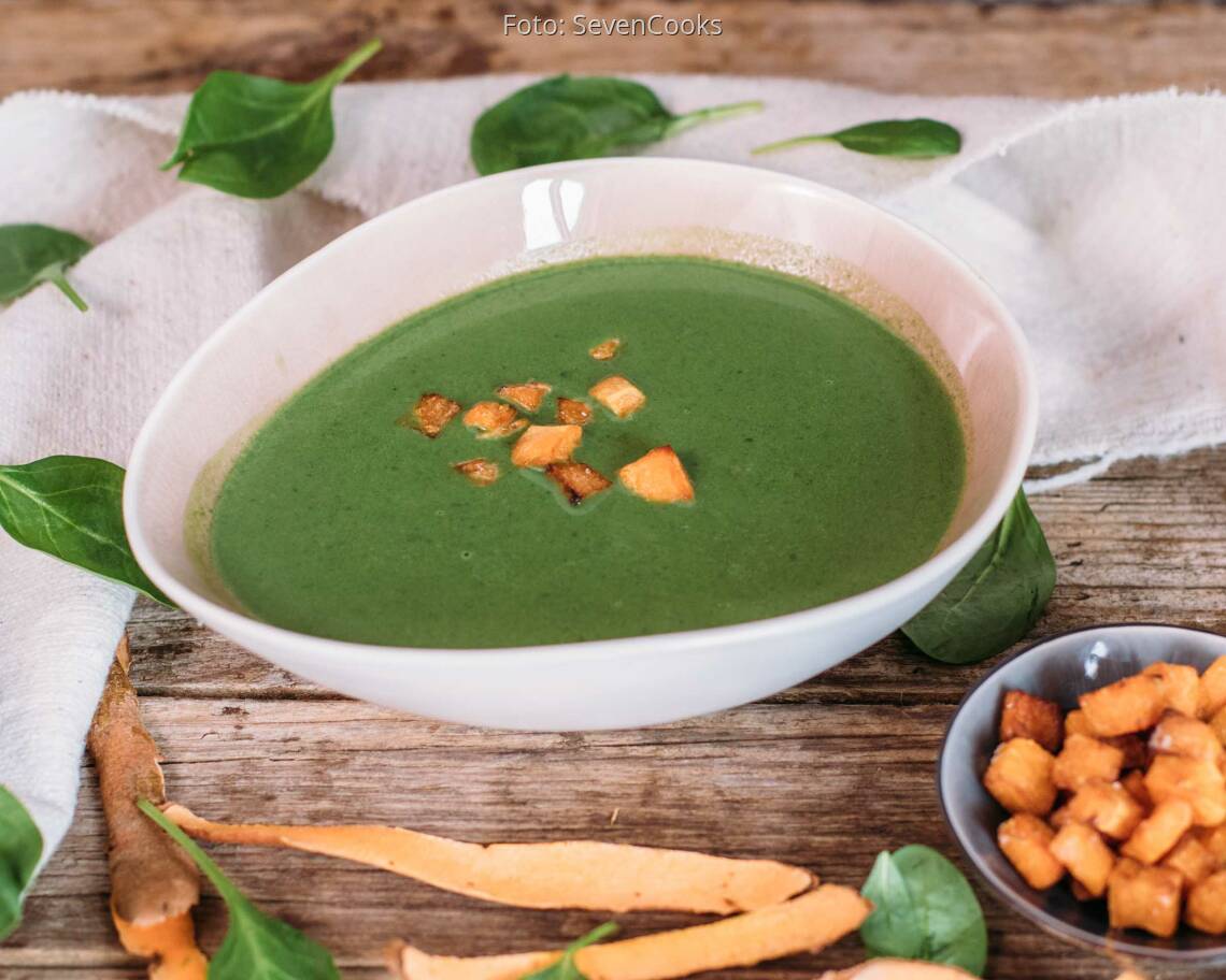 Veganes Rezept: Spinatsuppe mit Süßkartoffel-Croutons_1