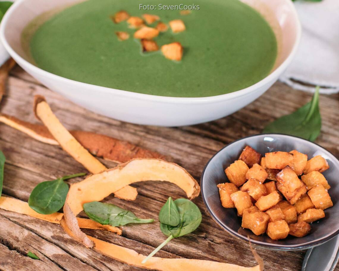 Veganes Rezept: Spinatsuppe mit Süßkartoffel-Croutons_3