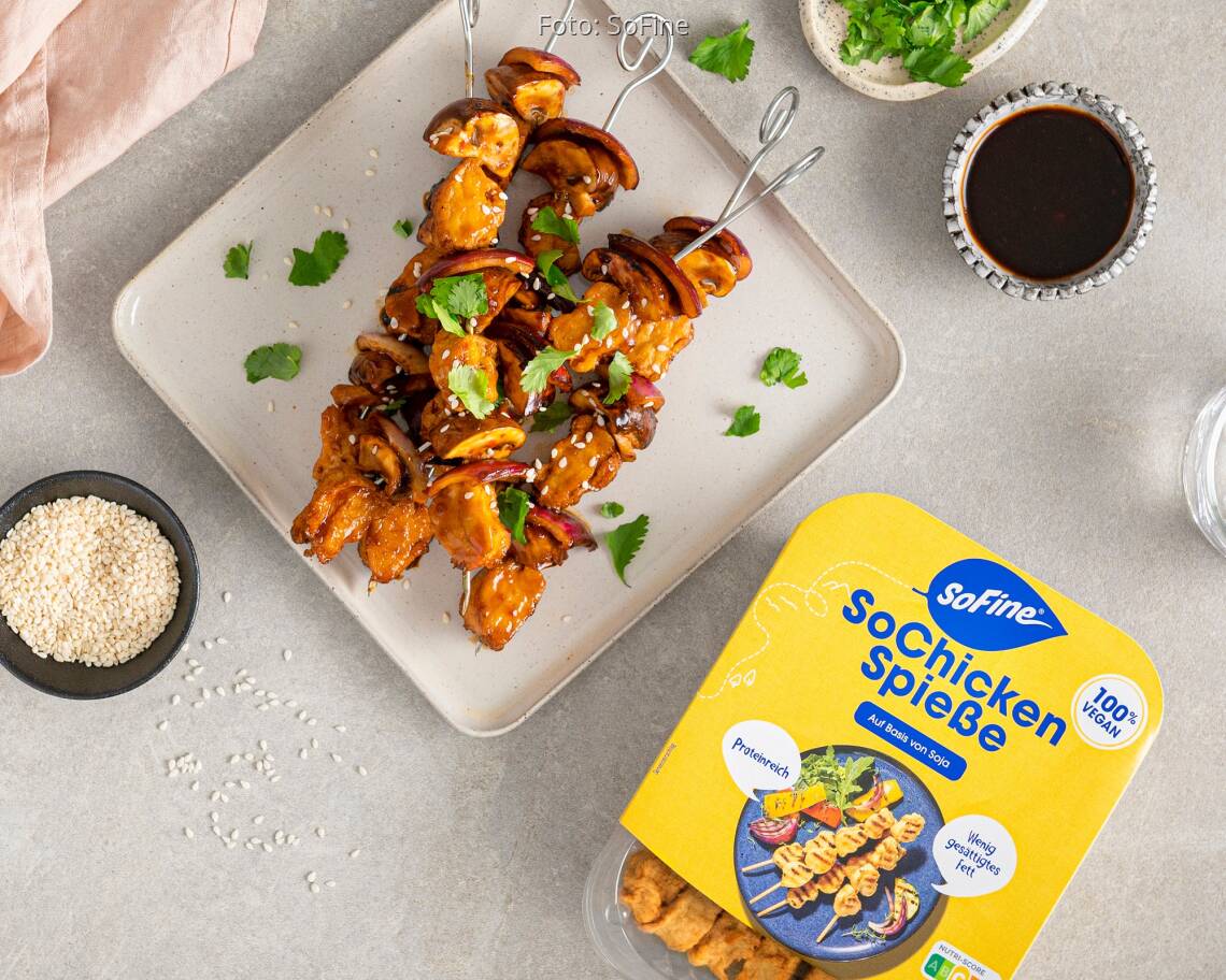 Veganes Rezept: Teriyaki Spieße mit SoFine SoChicken 1