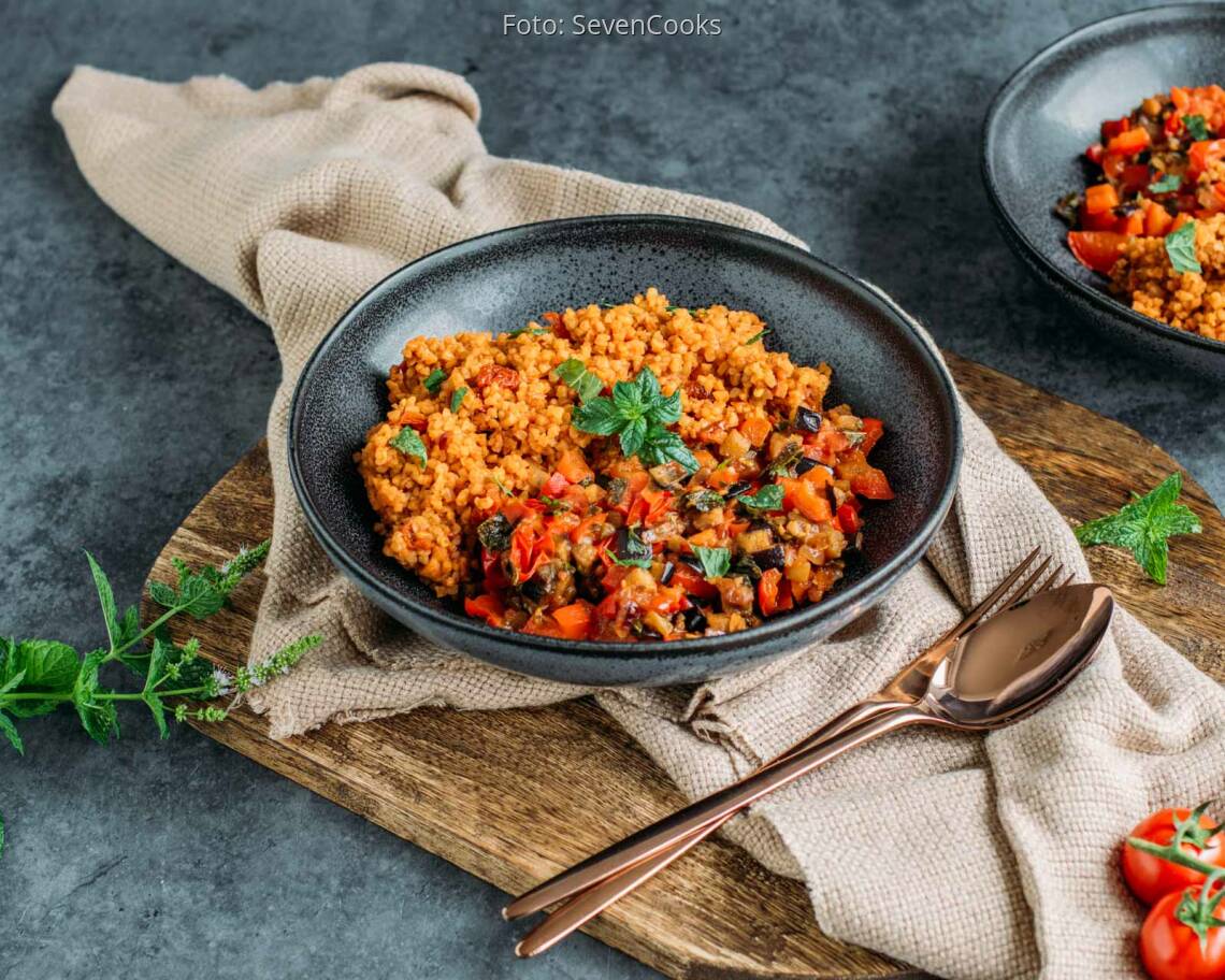 Veganes Rezept: Tomaten-Bulgur mit mediterranem Gemüse 3
