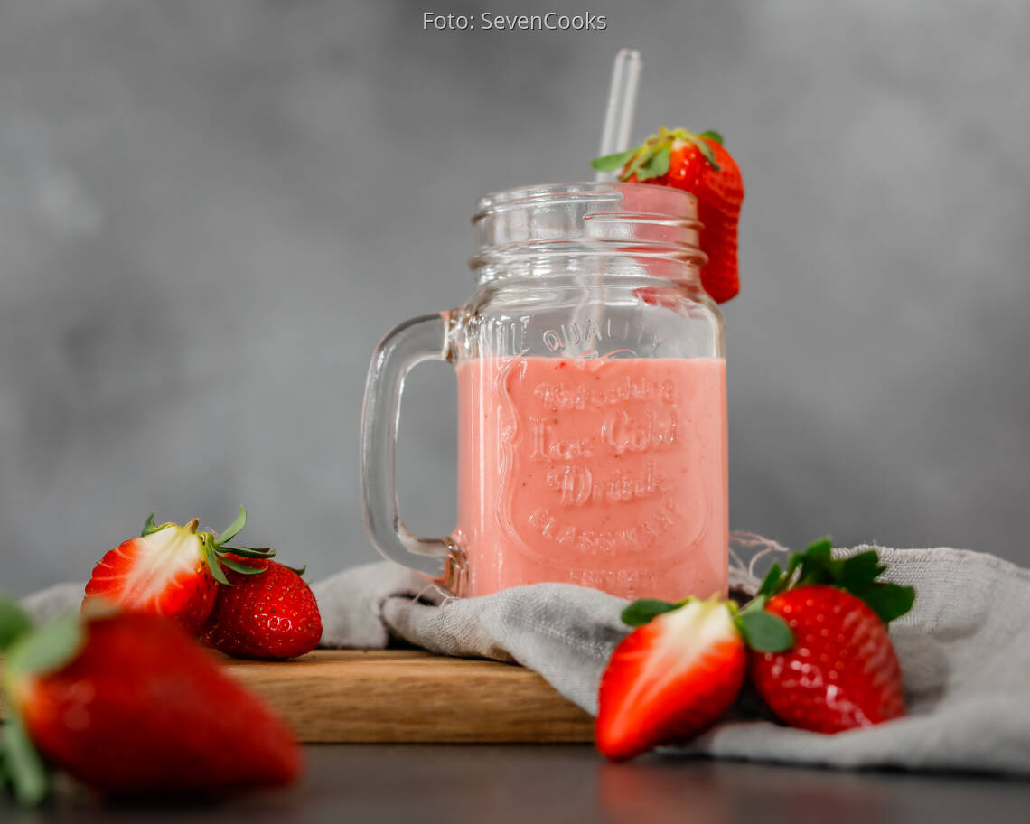 Veganes Rezept: Trinkjoghurt mit Erdbeeren