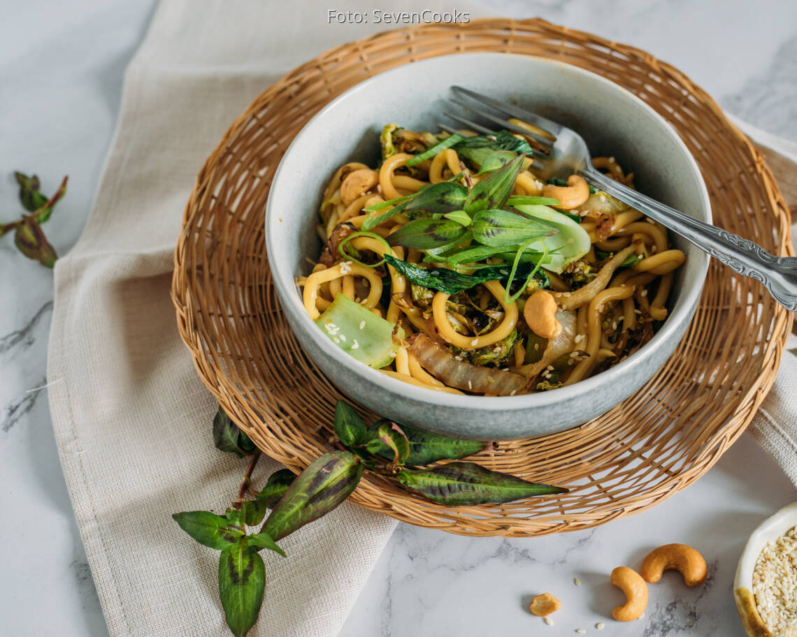 Veganes Rezept: Udon-Sesam-Bowl
