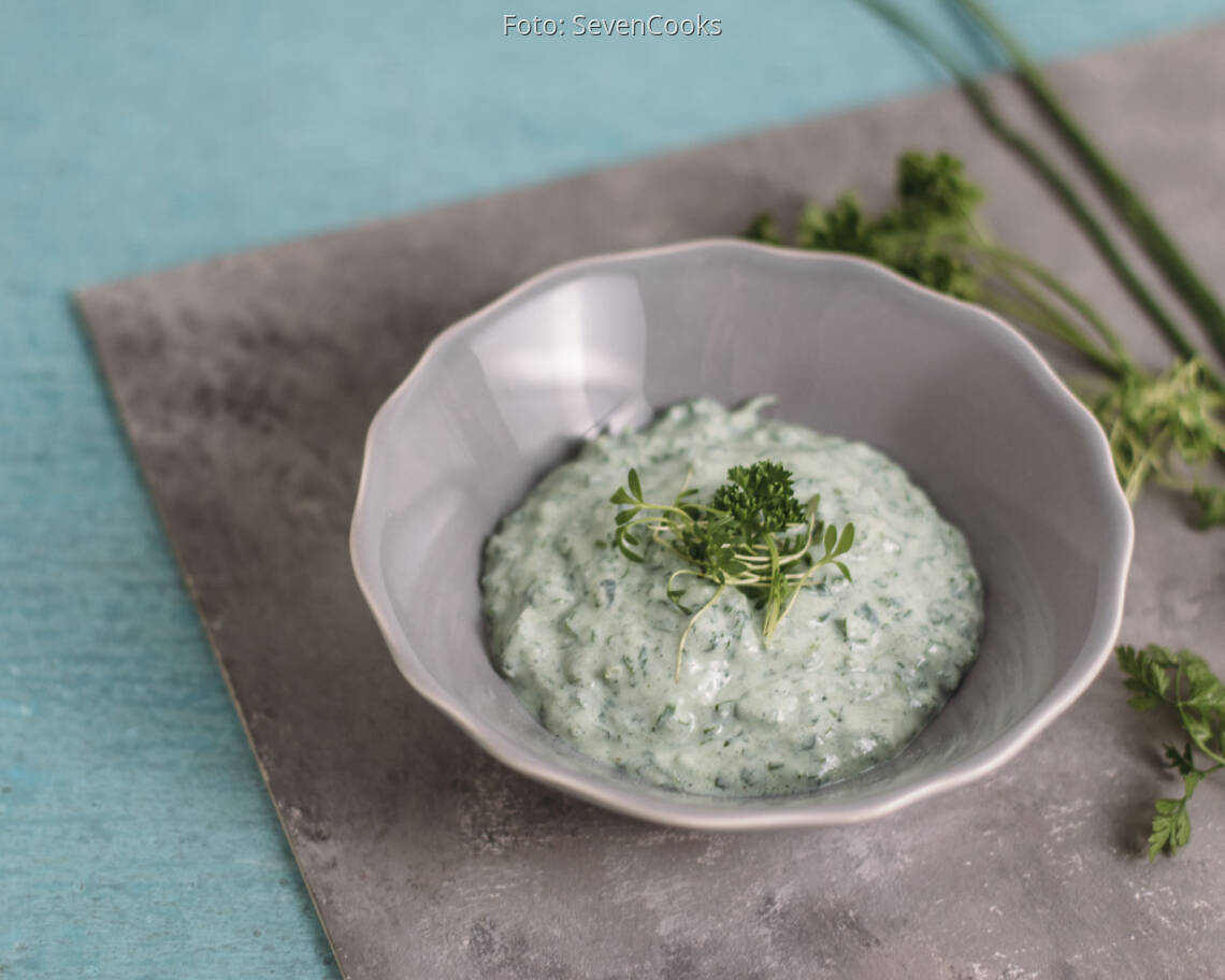 Veganes Rezept: Vegane Frankfurter Grüne Soße