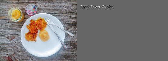 Rezeptbild für "Vegane Reiberdatschi mit Apfelmus"