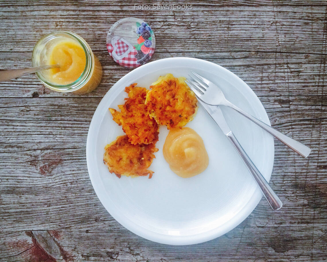 Veganes Rezept: Vegane Reiberdatschi mit Apfelmus