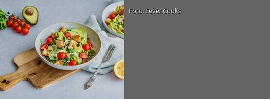 Rezeptbild für "Veganer Caesar Salad mit Kichererbsen"