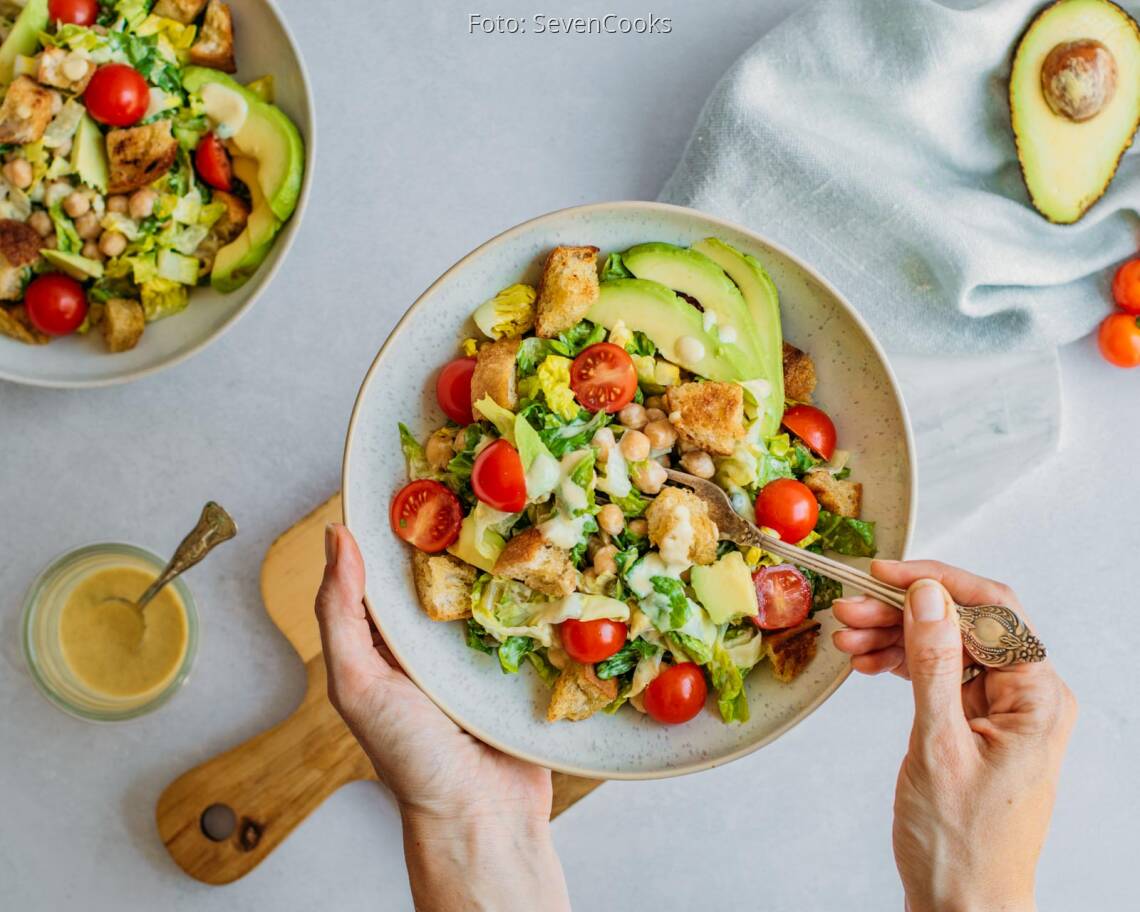 Veganes Rezept: Veganer Ceasar Salad mit Kichererbsen 2