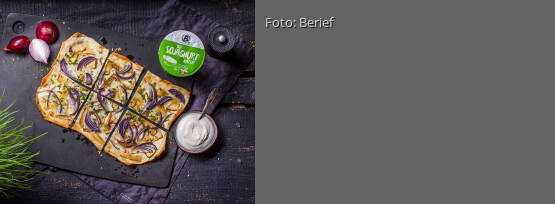 Rezeptbild für "Veganer Flammkuchen mit Räuchertofu"