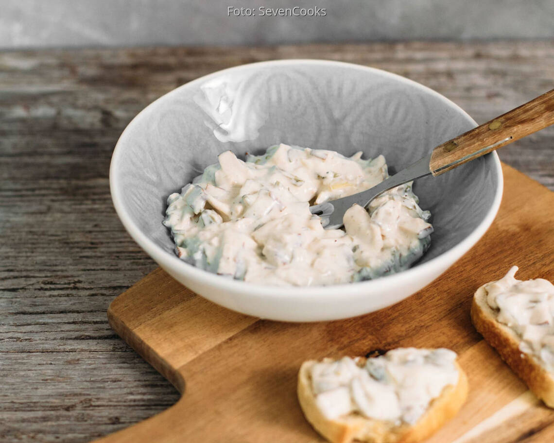 Veganes_Rezept:_Veganer_Fleischsalat_neu 1