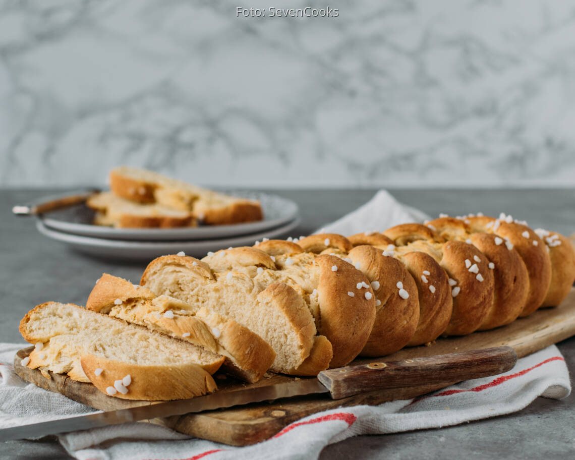 Veganes Rezept: Veganer Hefezopf 3