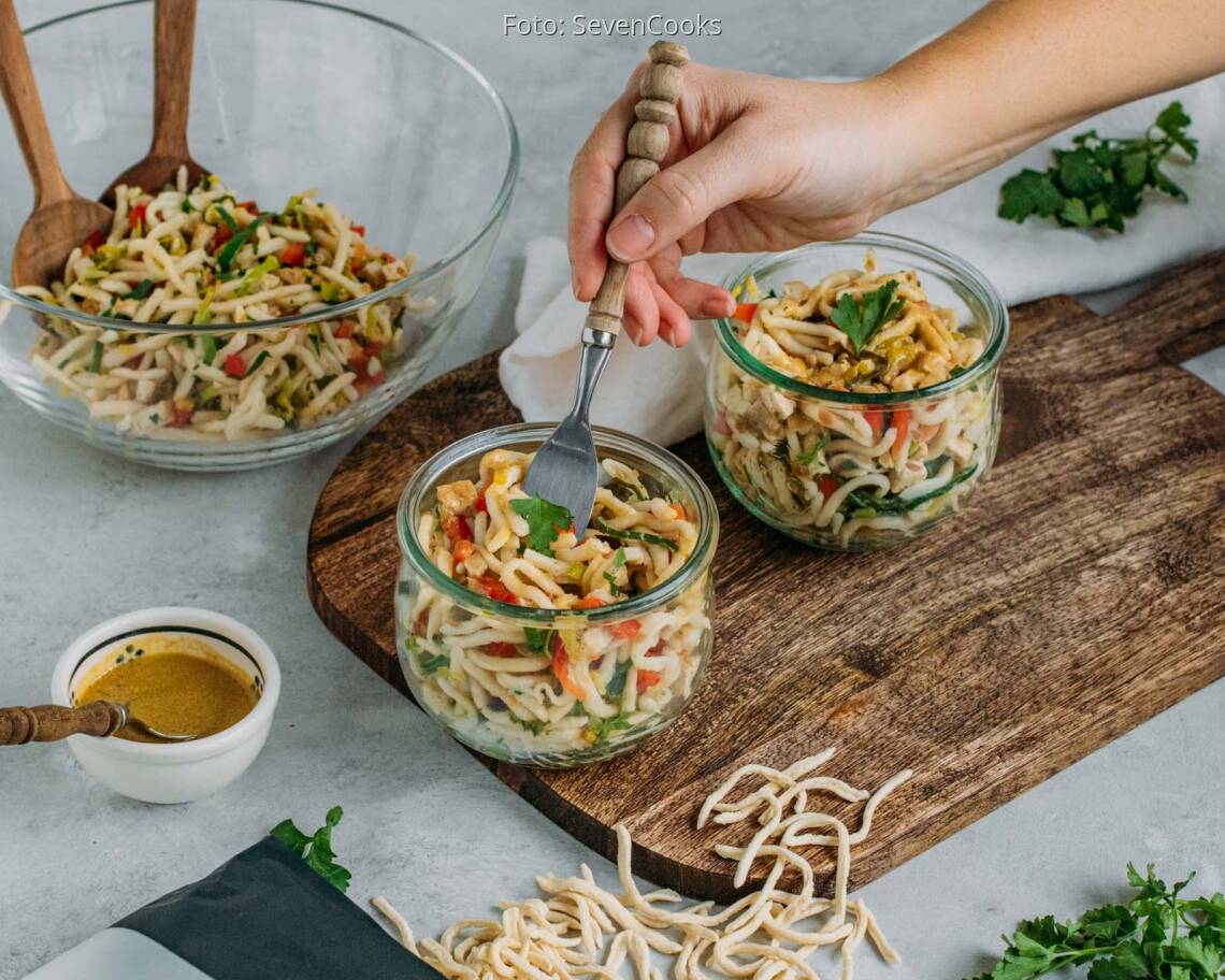 Veganes Rezept: Veganer Spätzle-Salat im Weckglas 3