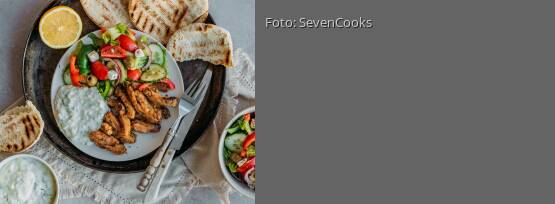 Rezeptbild für "Veganes Gyros mit Zaziki"