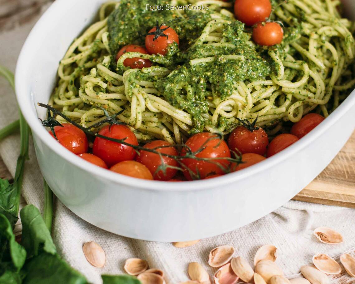 Veganes Rezept: Veganes Pesto mit Spinat und Pistazien