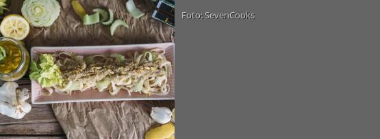 Rezeptbild für "Veganes Pesto mit Stangensellerie"