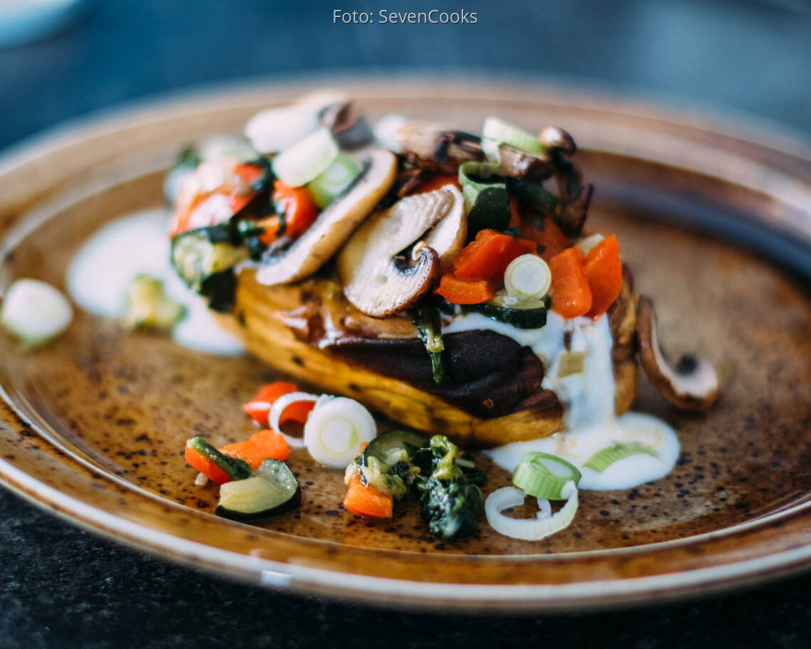 Veganes Rezept: Veggie Ofen-Süßkartoffel