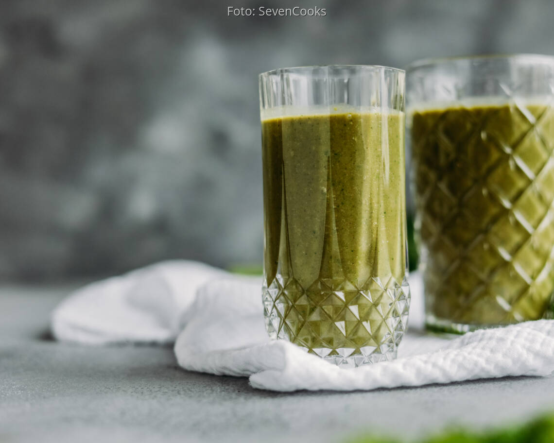 Veganes Rezept: warmer Haselnuss-Grünkohl-Smoothie 2