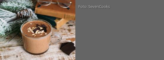 Rezeptbild für "Warmer Smoothie mit Schokolade, Haferflocken und Banane"