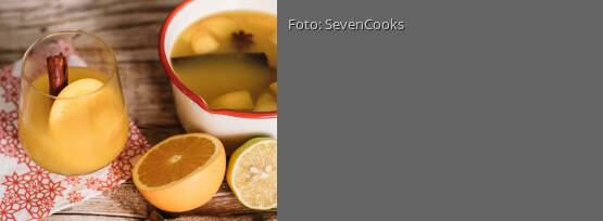 Rezeptbild für "Weißer Glühwein mit Orangensaft"